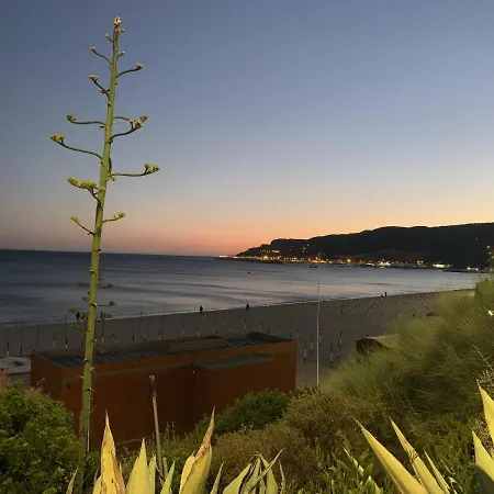 Seasimbra Apartamento *